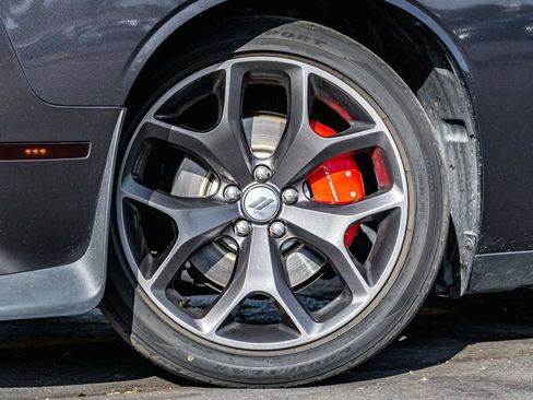 Used 2019 Dodge Challenger GT image 6