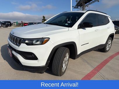 Used 2025 Jeep Compass Latitude