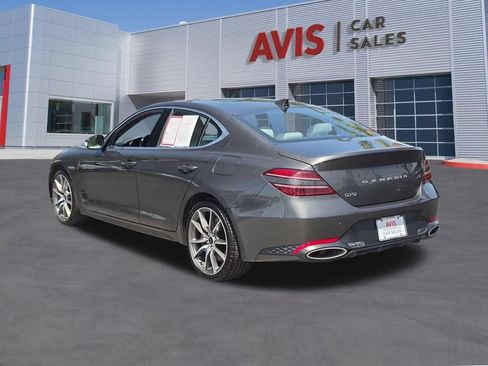 Used 2025 Genesis G70 2.5T RWD image 9