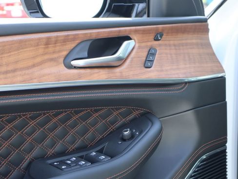 New 2026 Jeep Grand Cherokee L Summit image 23