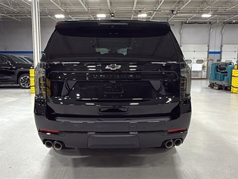 New 2026 Chevrolet Suburban Z71 image 5