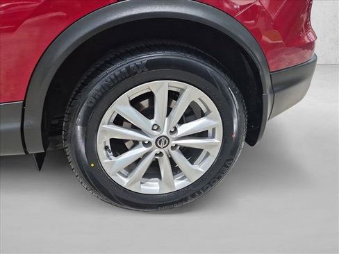Used 2019 Nissan Rogue Sport S w/ Appearance Package FWD image 23