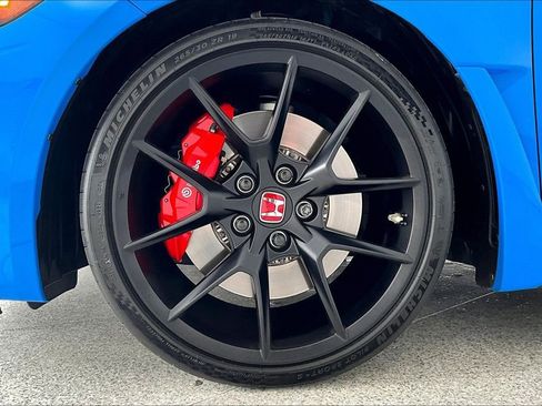 Used 2025 Honda Civic Type R image 11