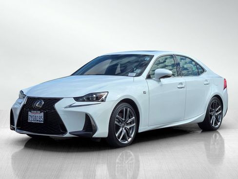 Used 2017 Lexus IS 200t F Sport w/ F Sport Package RWD image 9