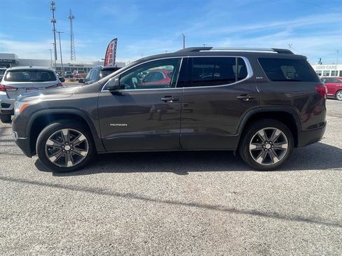 Used 2019 GMC Acadia SLT image 3