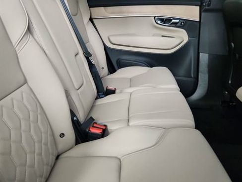 New 2026 Volvo XC90 B6 Plus w/ Protection Package Premier AWD/4WD image 35