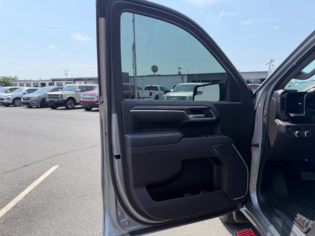 Used 2025 GMC Sierra 1500 Elevation RWD image 13