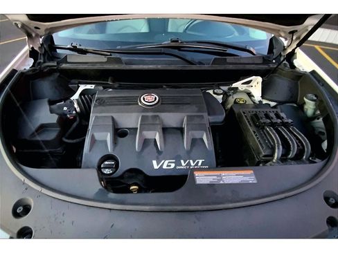 Used 2013 Cadillac SRX Luxury w/ Driver Awareness Package image 12