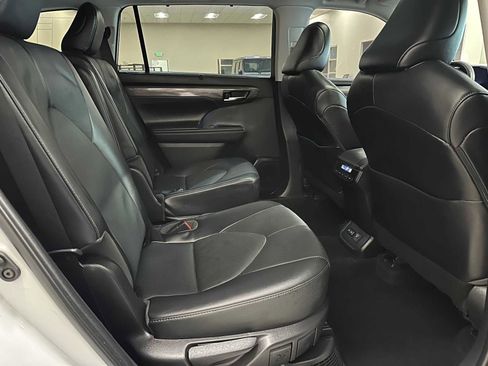 Certified 2022 Toyota Highlander Limited image 26