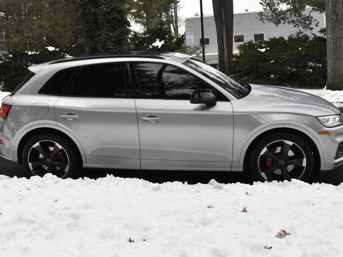 Used 2019 Audi SQ5 Prestige w/ Prestige Package image 11