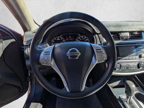 Used 2016 Nissan Altima 2.5 S w/ Power Driver Seat Package image 17
