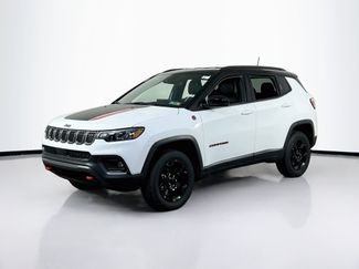 Used 2023 Jeep Compass Trailhawk AWD/4WD video 1