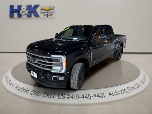 Used 2023 Ford F250 Platinum AWD/4WD image 5