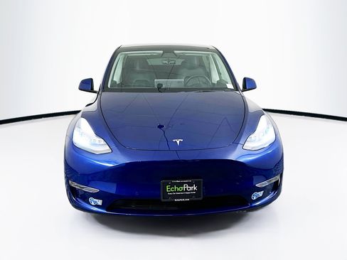 Used 2021 Tesla Model Y Long Range AWD/4WD image 2