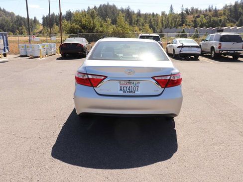 Certified 2016 Toyota Camry LE FWD image 6