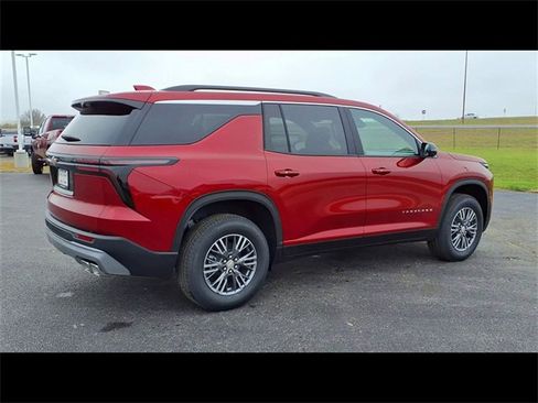 New 2026 Chevrolet Traverse LT w/ Driver Confidence Package image 8