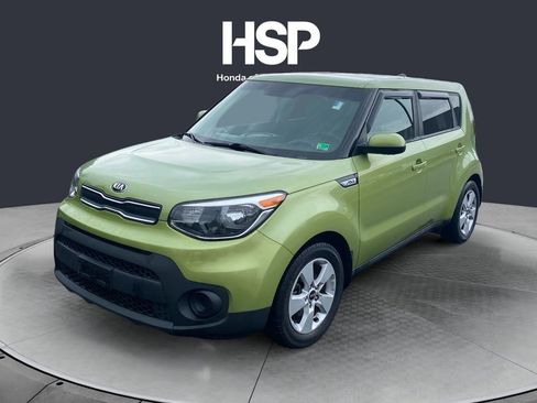 Used 2018 Kia Soul w/ Option Group 020 FWD image 1