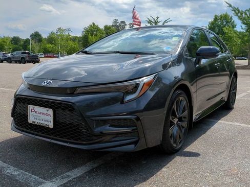 Used 2026 Toyota Corolla SE FWD image 8