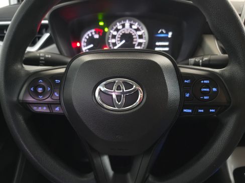 Used 2021 Toyota Corolla LE w/ LE Convenience Package FWD image 30