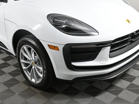 New 2026 Porsche Macan image 47