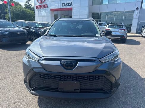 Used 2025 Toyota Corolla Cross AWD Hybrid image 2