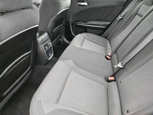 Used 2019 Dodge Charger SXT RWD image 27