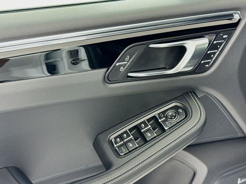 New 2026 Porsche Macan S image 11