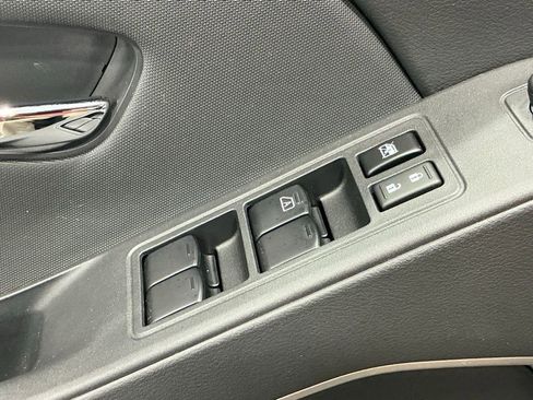 Used 2024 Nissan Frontier SL w/ Technology Package image 35