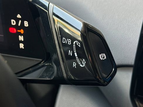 Used 2023 Volkswagen ID.4 Pro RWD image 21