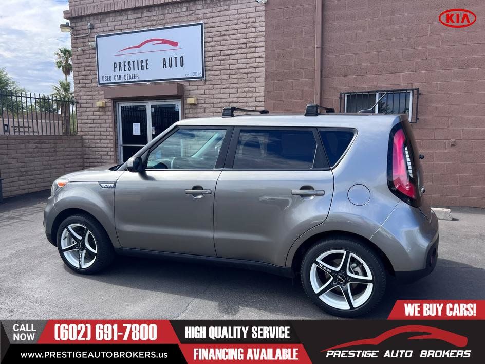 Used 2019 Kia Soul + FWD image 12