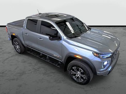 Used 2025 GMC Canyon AT4 w/ Technology Plus Package AWD/4WD image 5