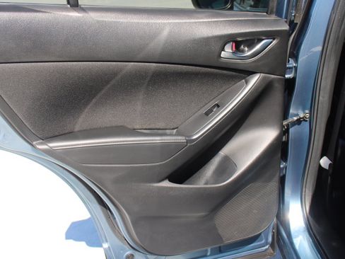 Used 2016 MAZDA CX-5 Touring w/ Bose/Moonroof Package FWD image 13