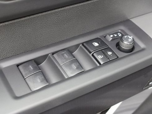 Used 2025 Toyota Sequoia Platinum image 68