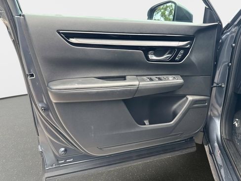 Used 2025 Honda CR-V EX-L image 16