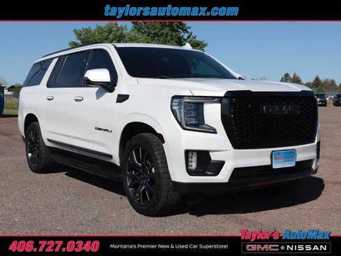 Used 2023 GMC Yukon XL Denali w/ Advanced Technology Package AWD/4WD image 2