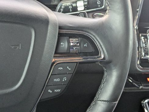 Used 2020 Lincoln Navigator Reserve w/ Equipment Group 208A Reserve AWD/4WD image 17