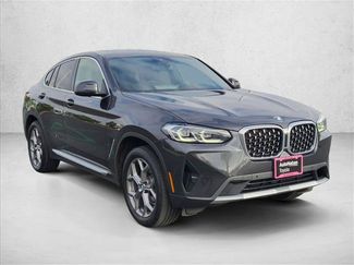 Used 2022 BMW X4 xDrive30i w/ Premium Package 2 AWD/4WD video 3