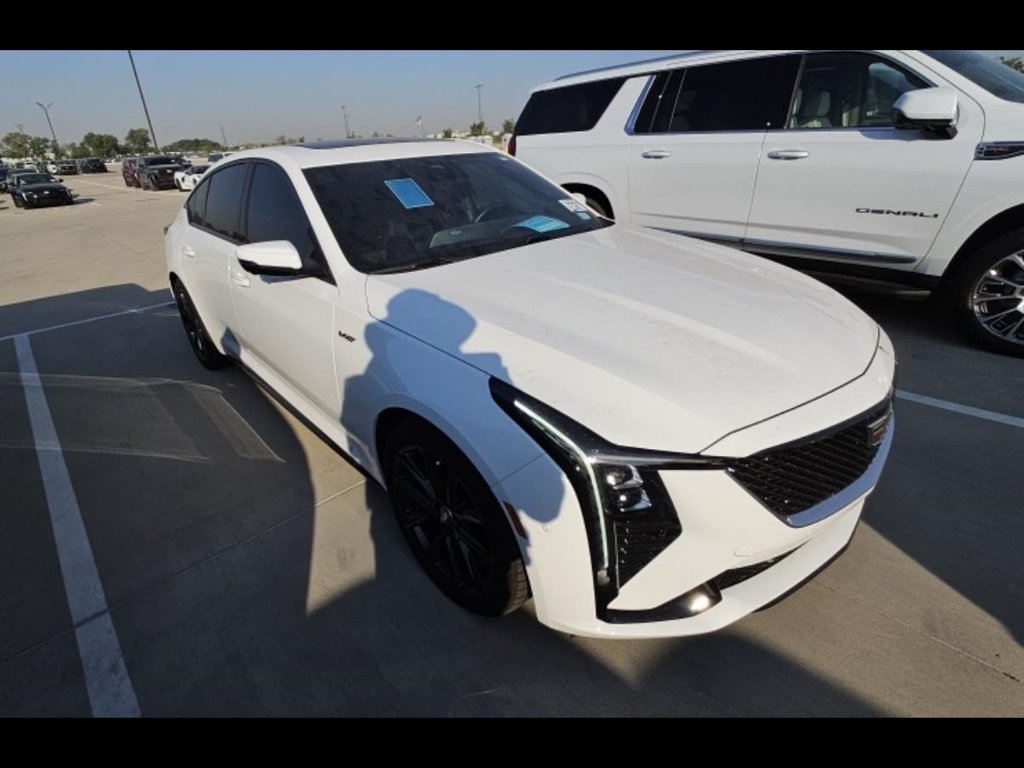 Used 2025 Cadillac CT5 V w/ Technology Package RWD image 2