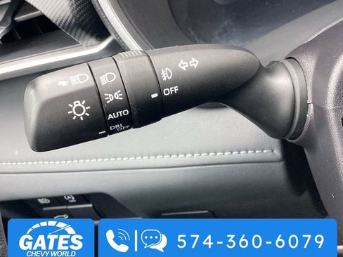 Used 2025 Toyota Highlander XSE AWD/4WD image 29