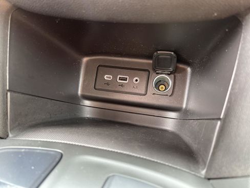 Used 2024 Chevrolet Equinox RS w/ LPO, Floor Liner Package FWD image 28