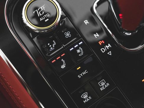 Used 2024 Bentley Continental GT image 54