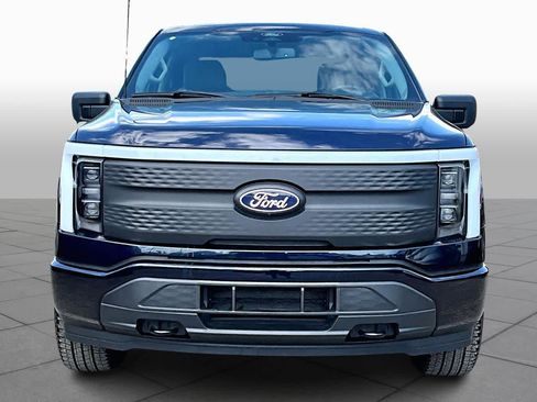 Used 2025 Ford F150 Lightning XLT w/ Max Trailer Tow Package image 3