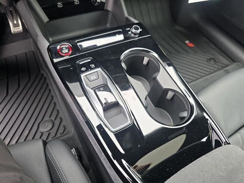 New 2025 Audi S6 e-tron Premium Plus image 24