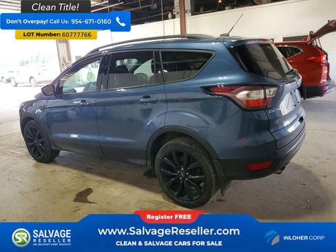Used 2018 Ford Escape SE w/ SE Sport Appearance Package AWD/4WD image 3