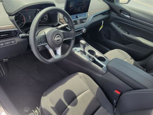 New 2025 Nissan Altima 2.5 SV w/ SV Special Edition Package FWD image 15