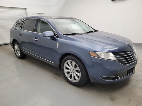 Used 2019 Lincoln MKT AWD image 11