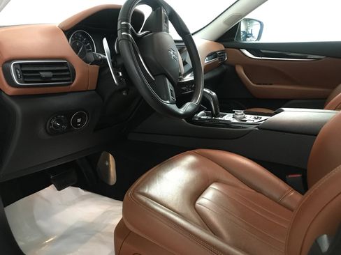 Used 2022 Maserati Levante GT image 8