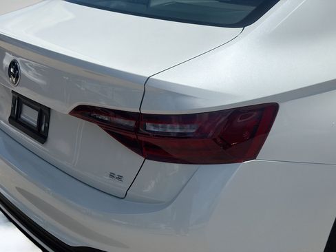 Certified 2023 Volkswagen Jetta SE FWD image 26