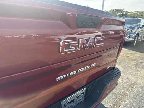 Used 2022 GMC Sierra 1500 AT4 w/ AT4 Preferred Package AWD/4WD image 38