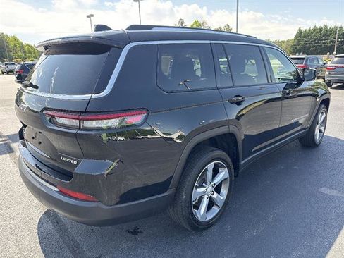 Used 2022 Jeep Grand Cherokee L Limited AWD/4WD image 6